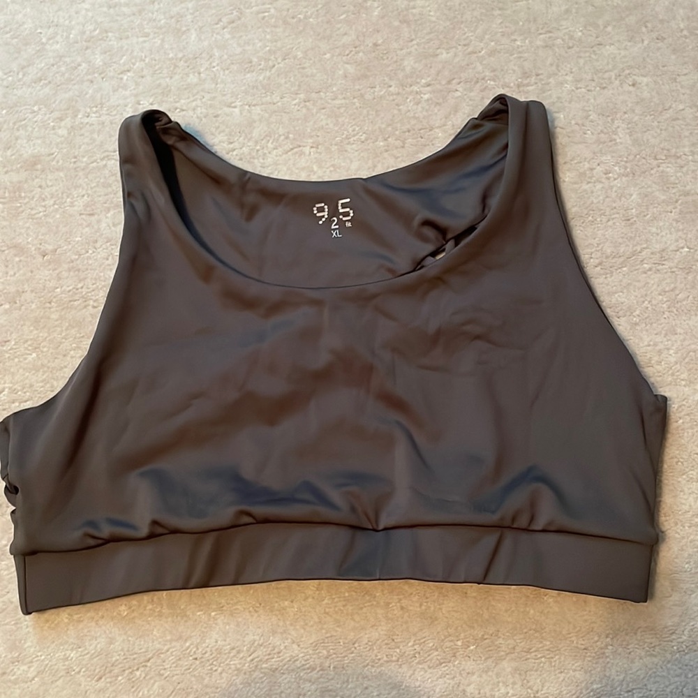 NWOT Peloton sports bra, XL